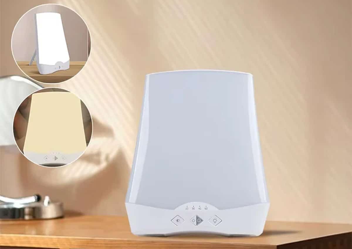 Lumenra SAD light therapy lamp — verified 10,000 lux at 16-inch desk distance